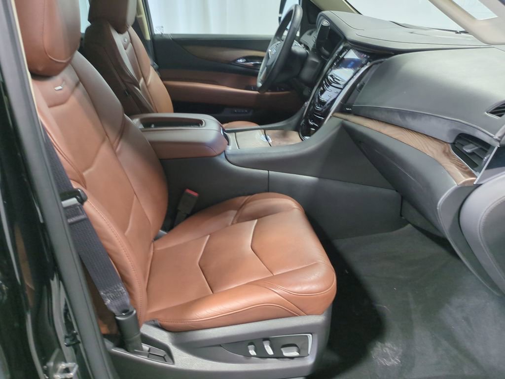 Thumbnail: 2016 Cadillac Escalade - 24