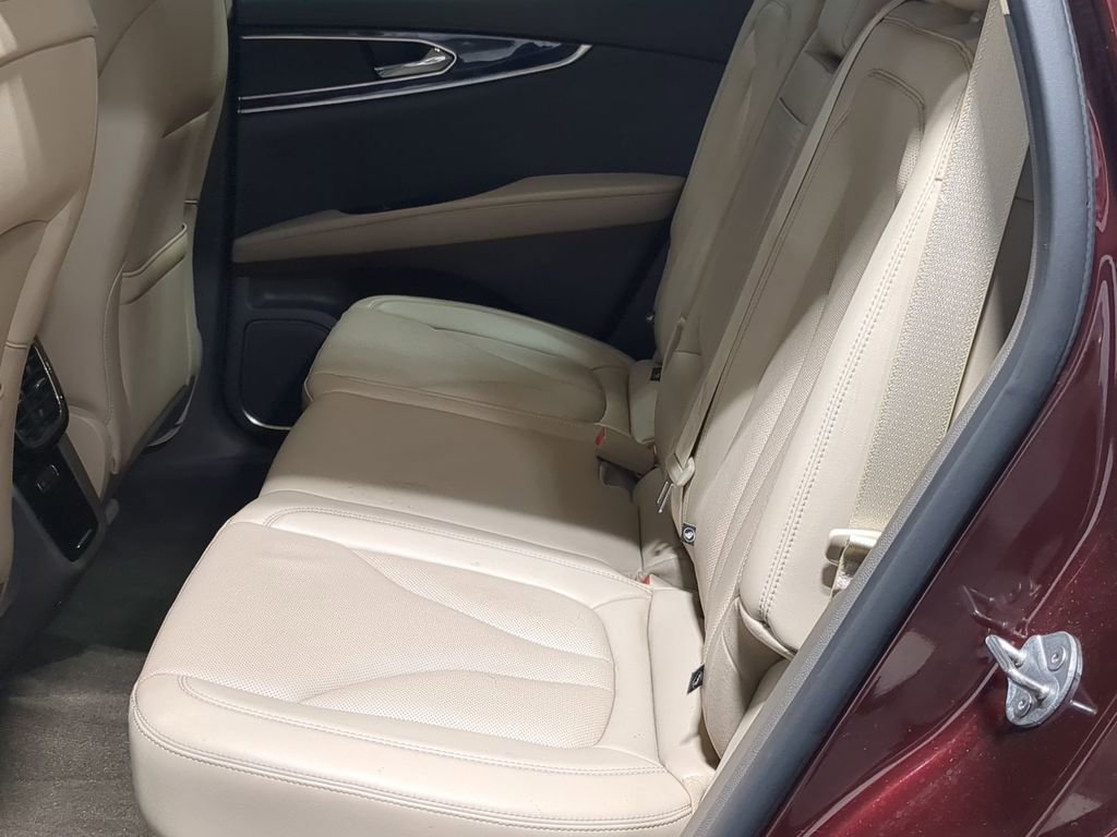 Thumbnail: 2023 Lincoln Nautilus - 26