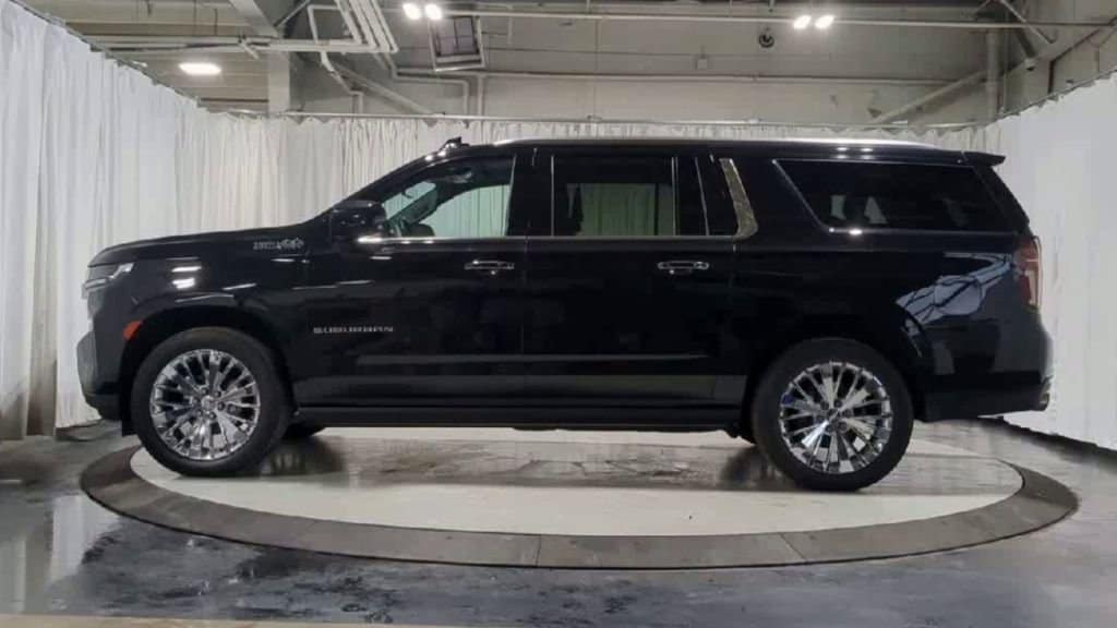 Thumbnail: 2021 Chevrolet Suburban - 6