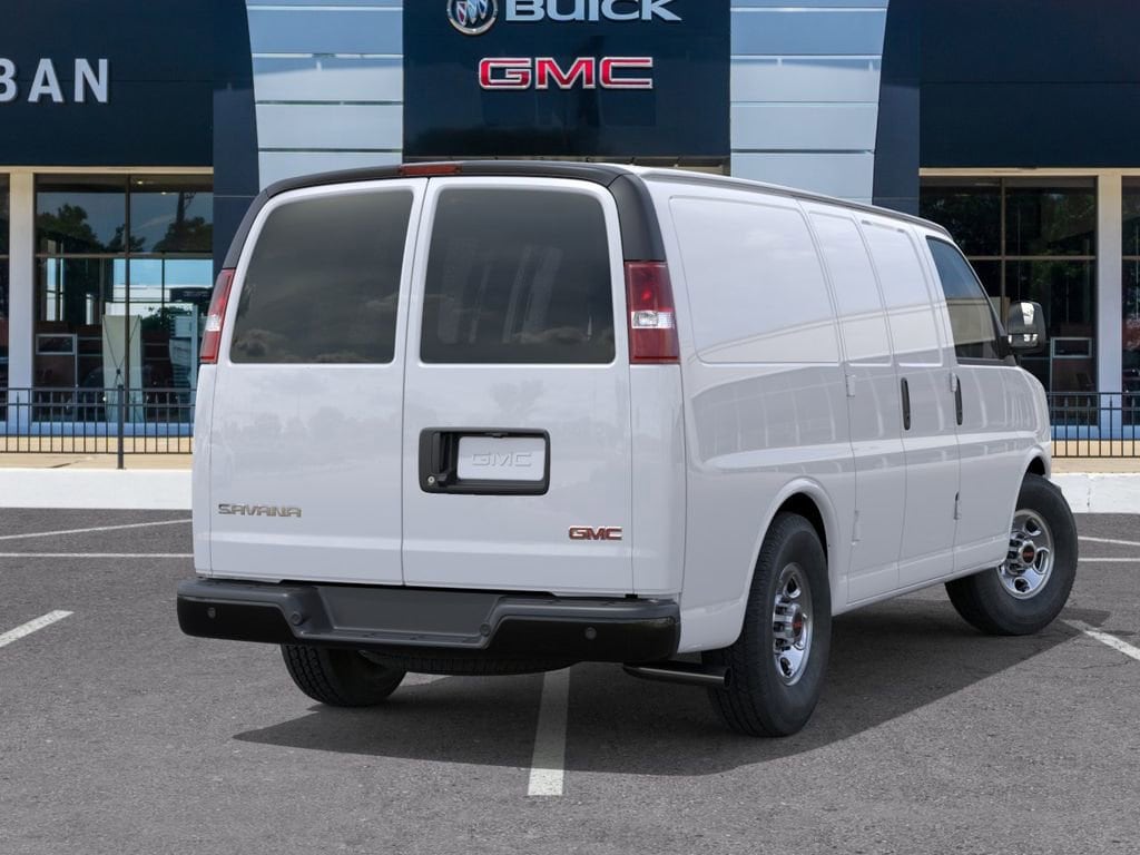 Thumbnail: 2026 GMC Savana - 4