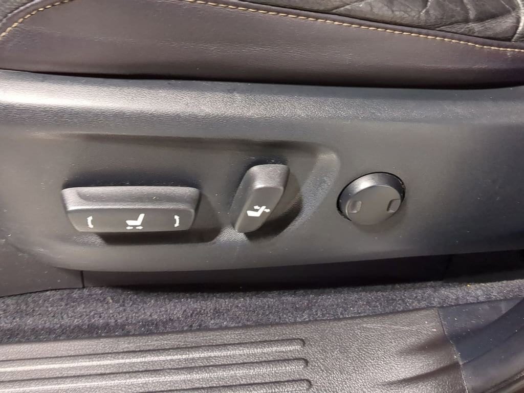 Thumbnail: 2016 Lexus GX - 17