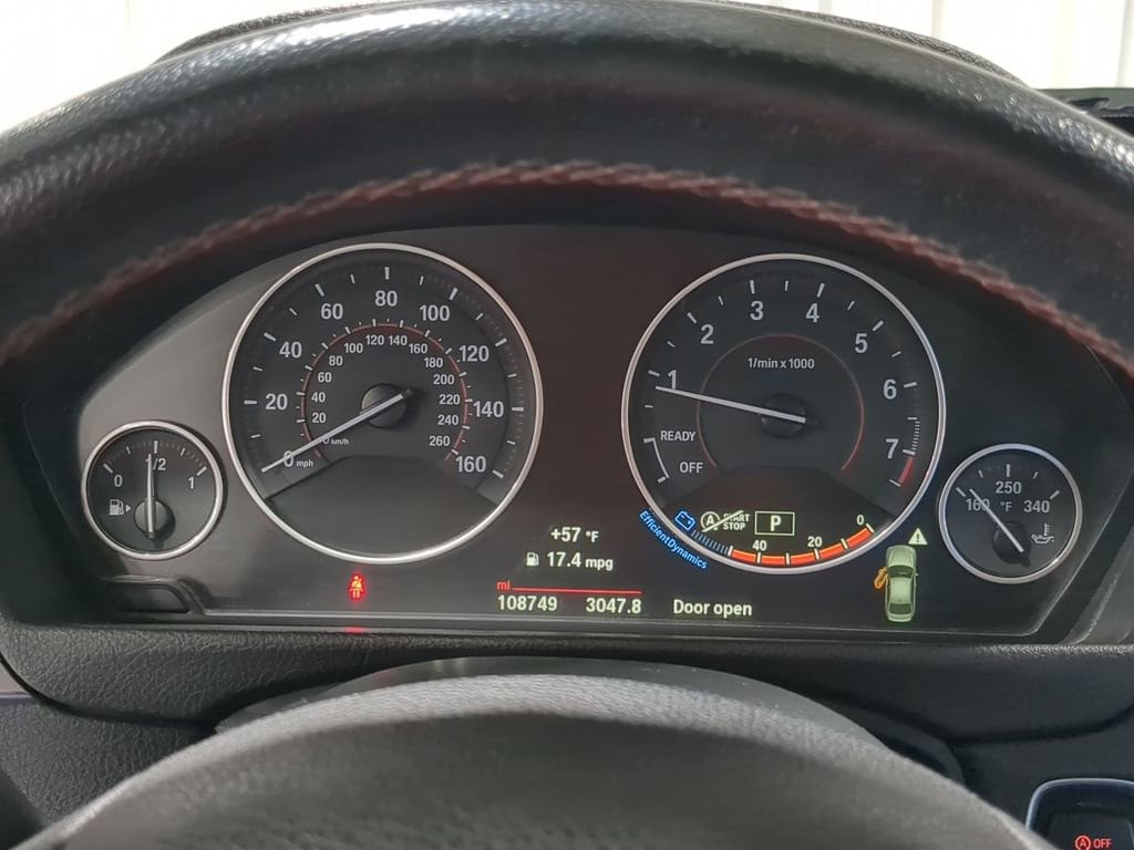 Thumbnail: 2015 BMW 3 Series - 46