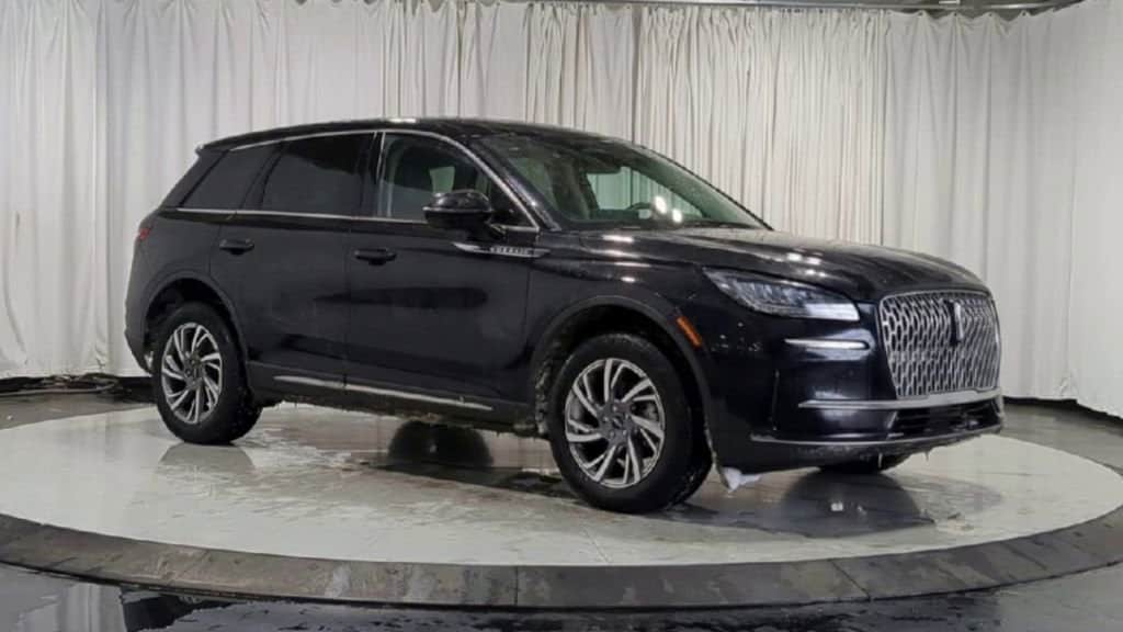 Thumbnail: 2023 Lincoln Corsair - 2