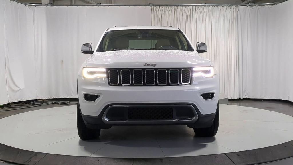 Thumbnail: 2020 Jeep Grand Cherokee - 3