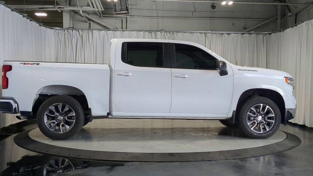 Thumbnail: 2024 Chevrolet Silverado 1500 - 11