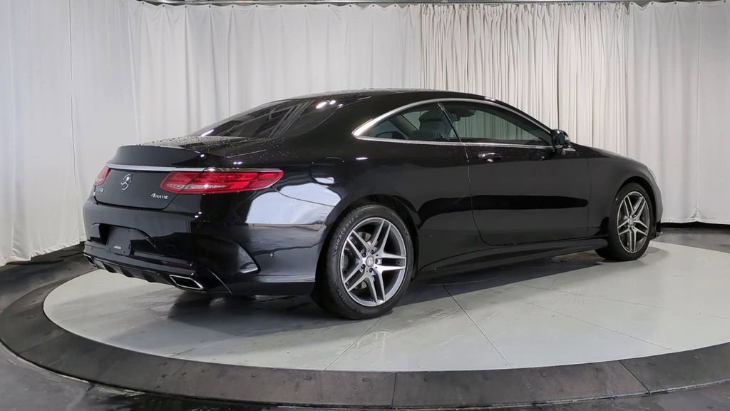 Thumbnail: 2016 Mercedes-Benz S-Class - 9