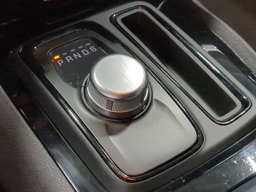 Thumbnail: 2018 Chrysler 300 - 36