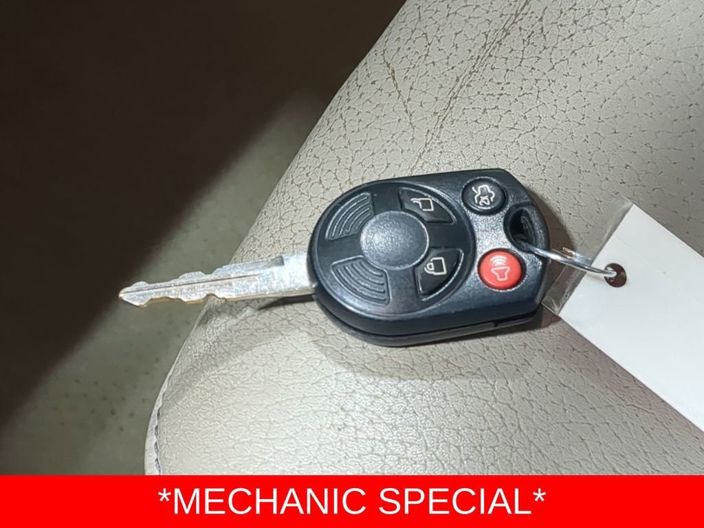 Thumbnail: 2009 Ford Edge - 31