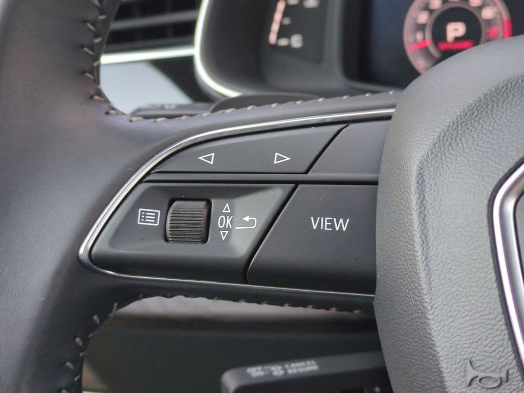 Thumbnail: 2019 Audi Q8 - 30