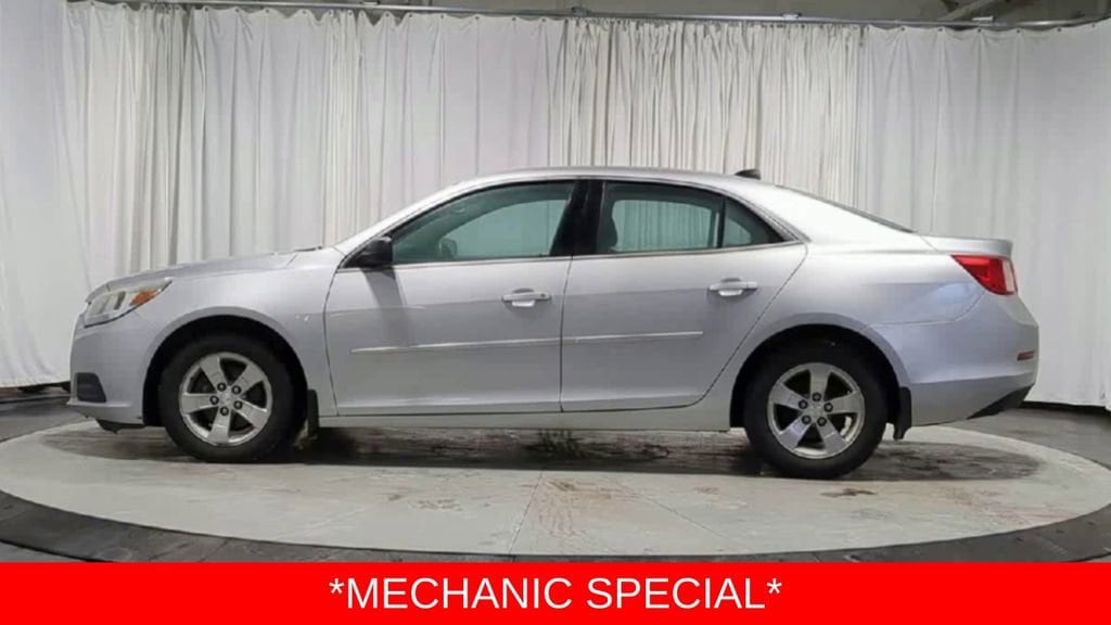 Thumbnail: 2014 Chevrolet Malibu - 5