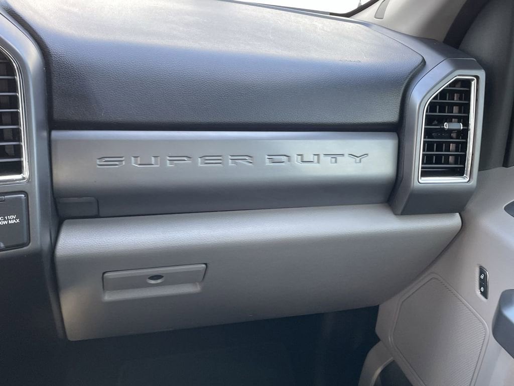 Thumbnail: 2017 Ford Econoline - 20