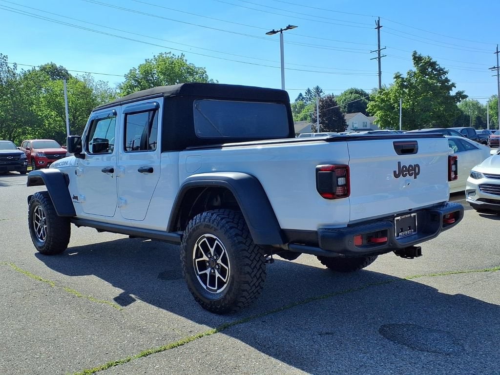 Thumbnail: 2024 Jeep Gladiator - 9