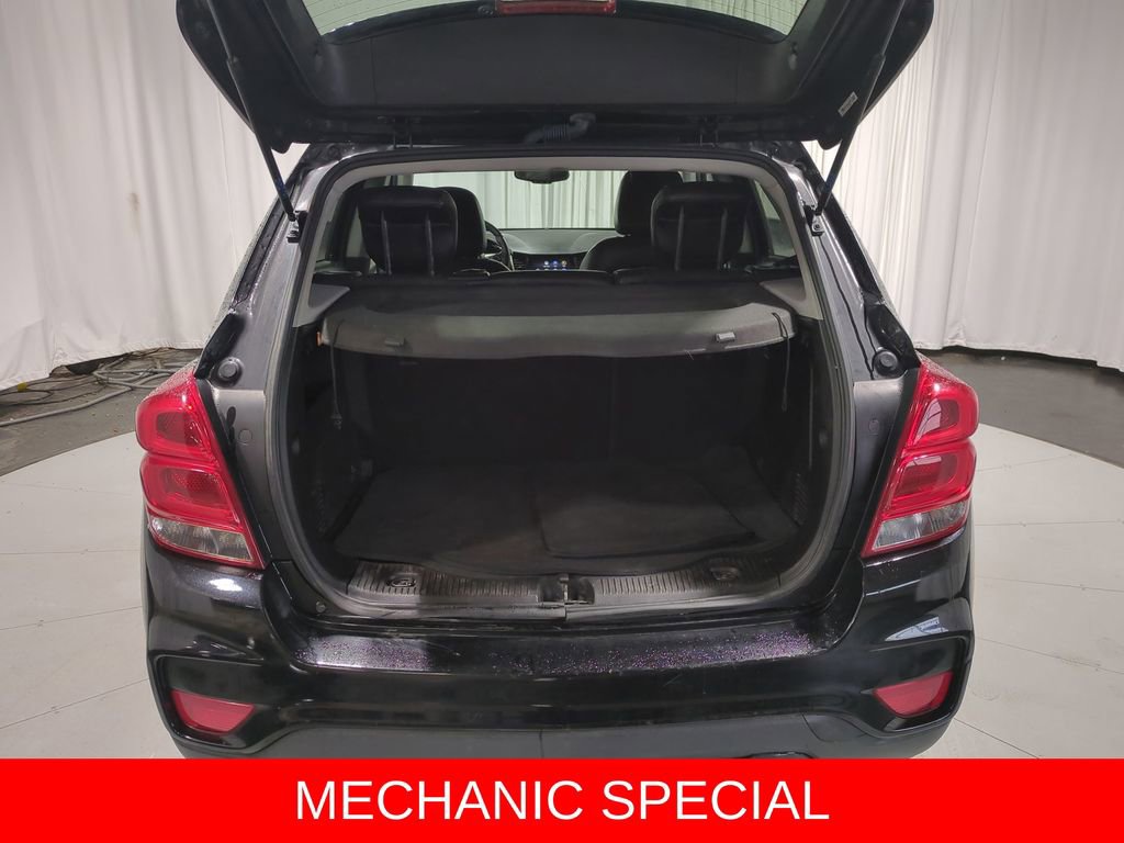 Thumbnail: 2018 Chevrolet Trax - 34