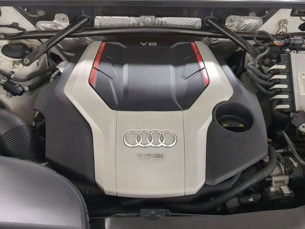 Thumbnail: 2018 Audi SQ5 - 28