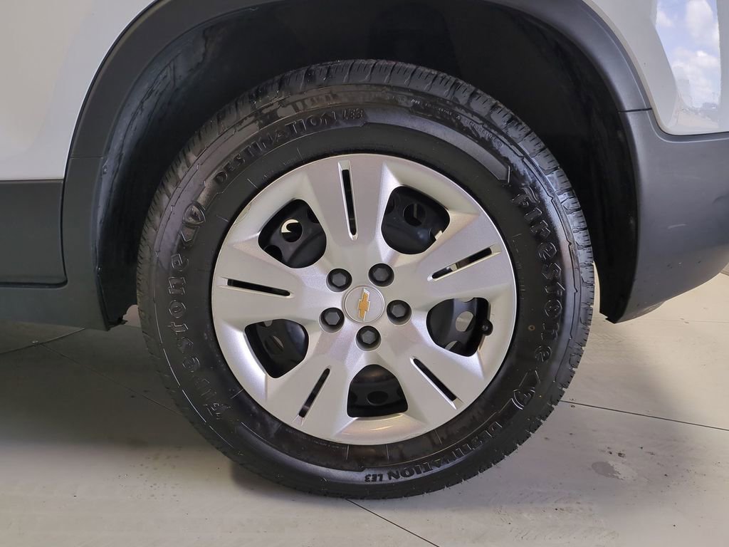 Thumbnail: 2016 Chevrolet Trax - 16