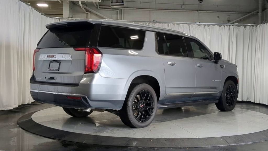 Thumbnail: 2023 GMC Yukon XL - 9