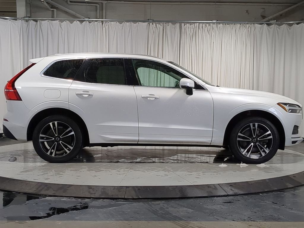 Thumbnail: 2020 Volvo XC60 - 15