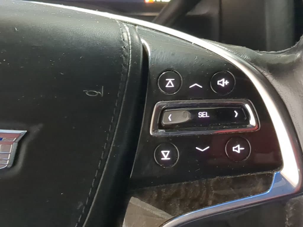 Thumbnail: 2015 Cadillac Escalade - 41