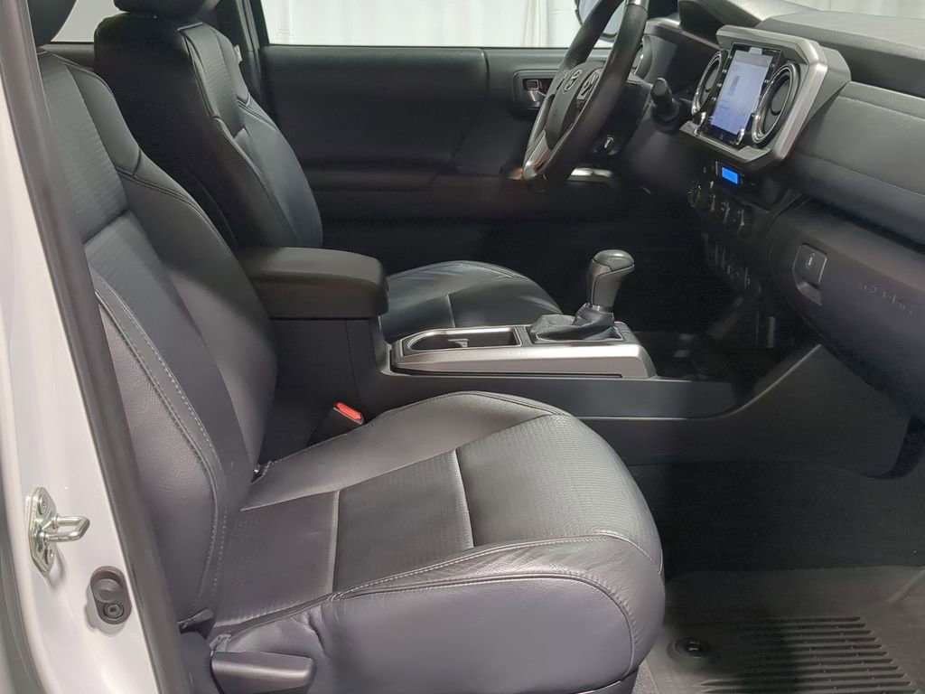 Thumbnail: 2021 Toyota Tacoma - 33