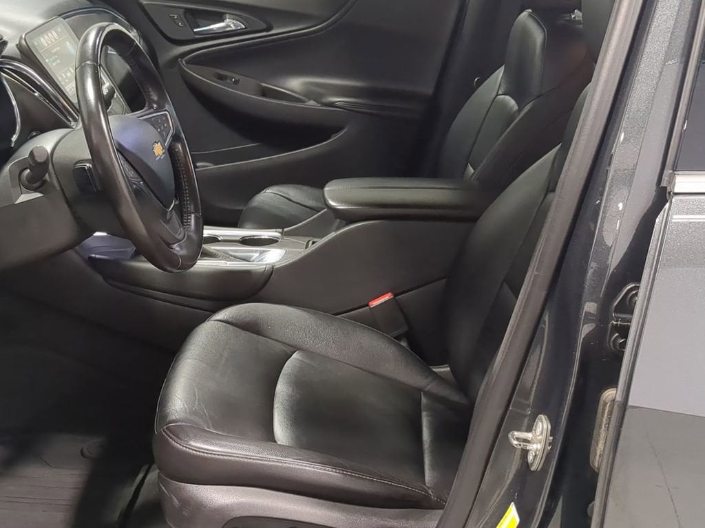 Thumbnail: 2018 Chevrolet Malibu - 20