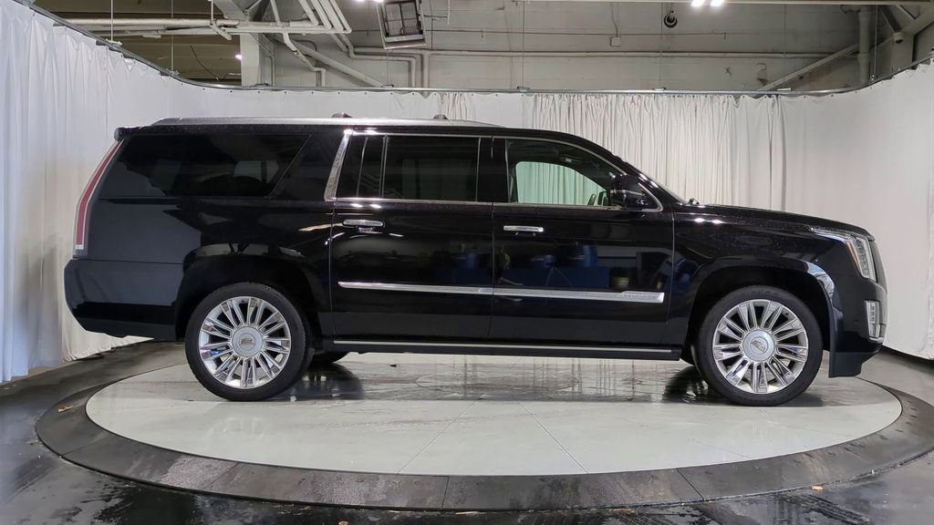 Thumbnail: 2018 Cadillac Escalade - 11