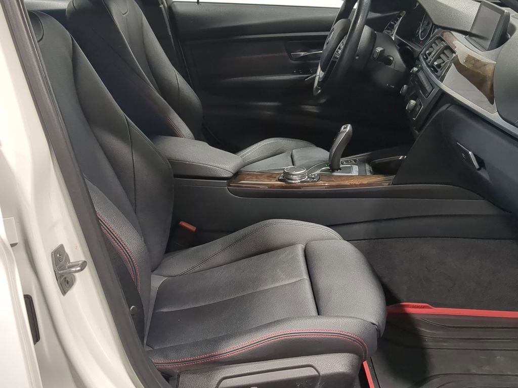 Thumbnail: 2015 BMW 3 Series - 35