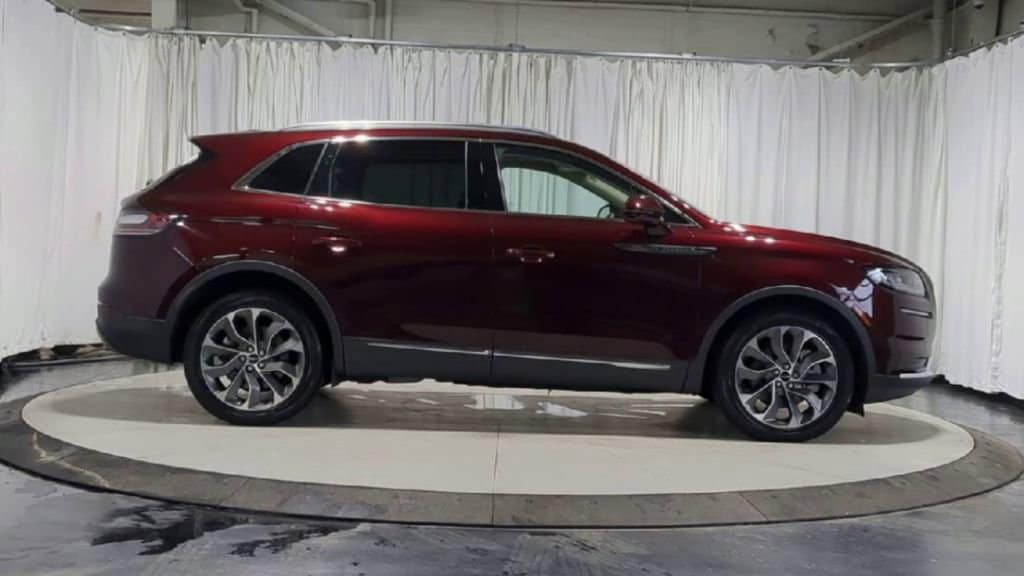 Thumbnail: 2023 Lincoln Nautilus - 9