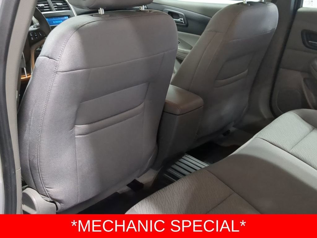 Thumbnail: 2014 Chevrolet Malibu - 25