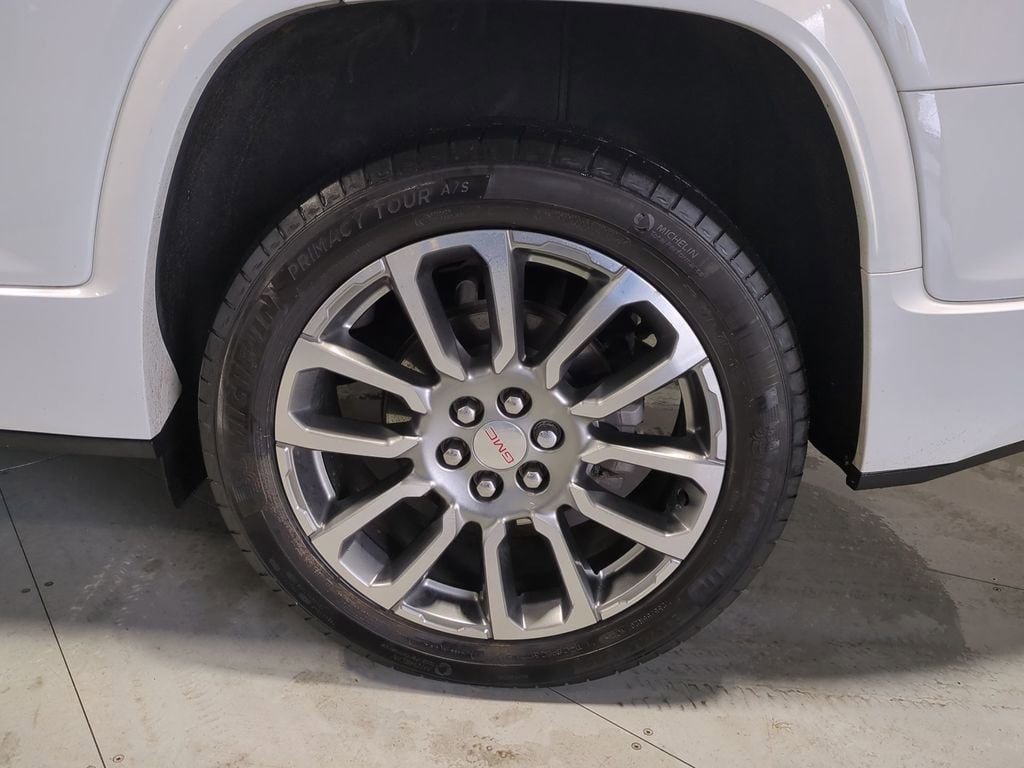 Thumbnail: 2022 GMC Acadia - 17