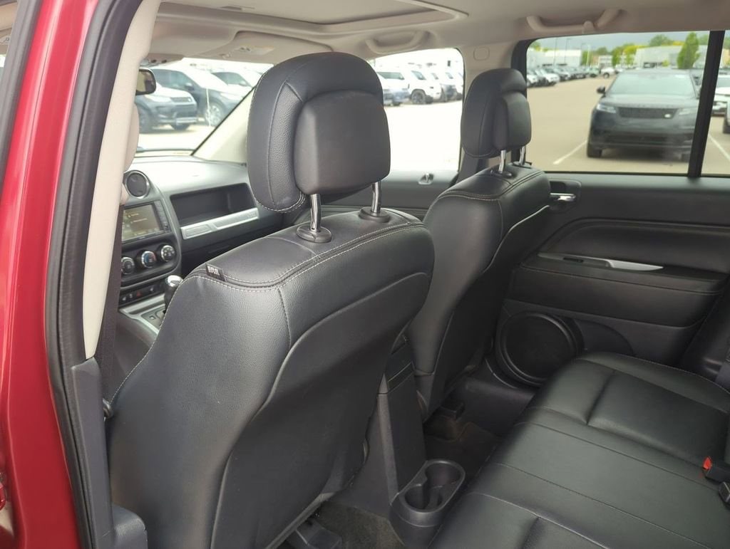 Thumbnail: 2017 Jeep Compass - 21