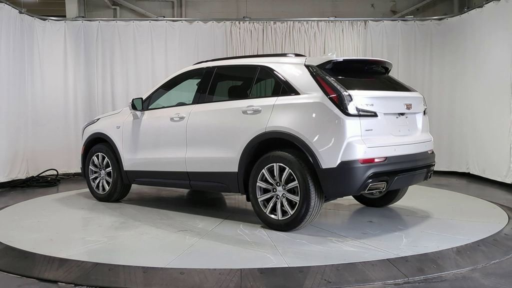 Thumbnail: 2023 Cadillac XT4 - 6