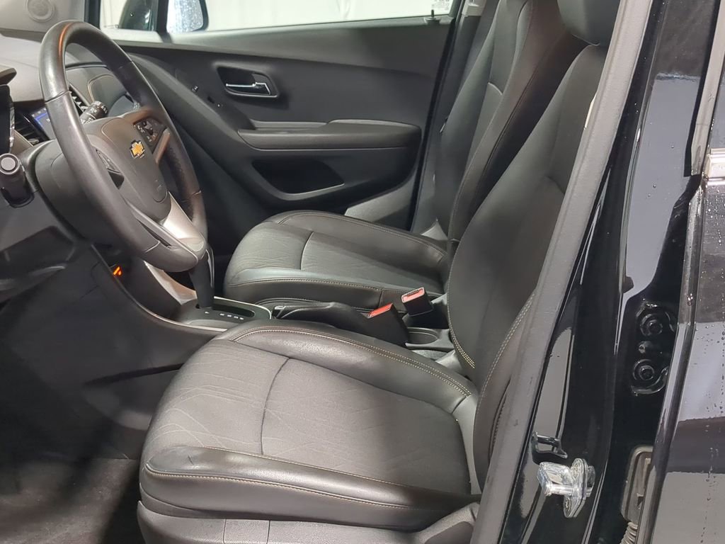 Thumbnail: 2020 Chevrolet Trax - 20