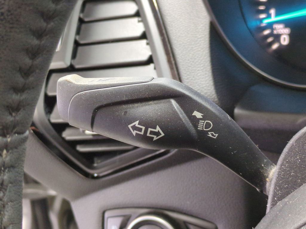 2017 Ford Escape Titanium 24