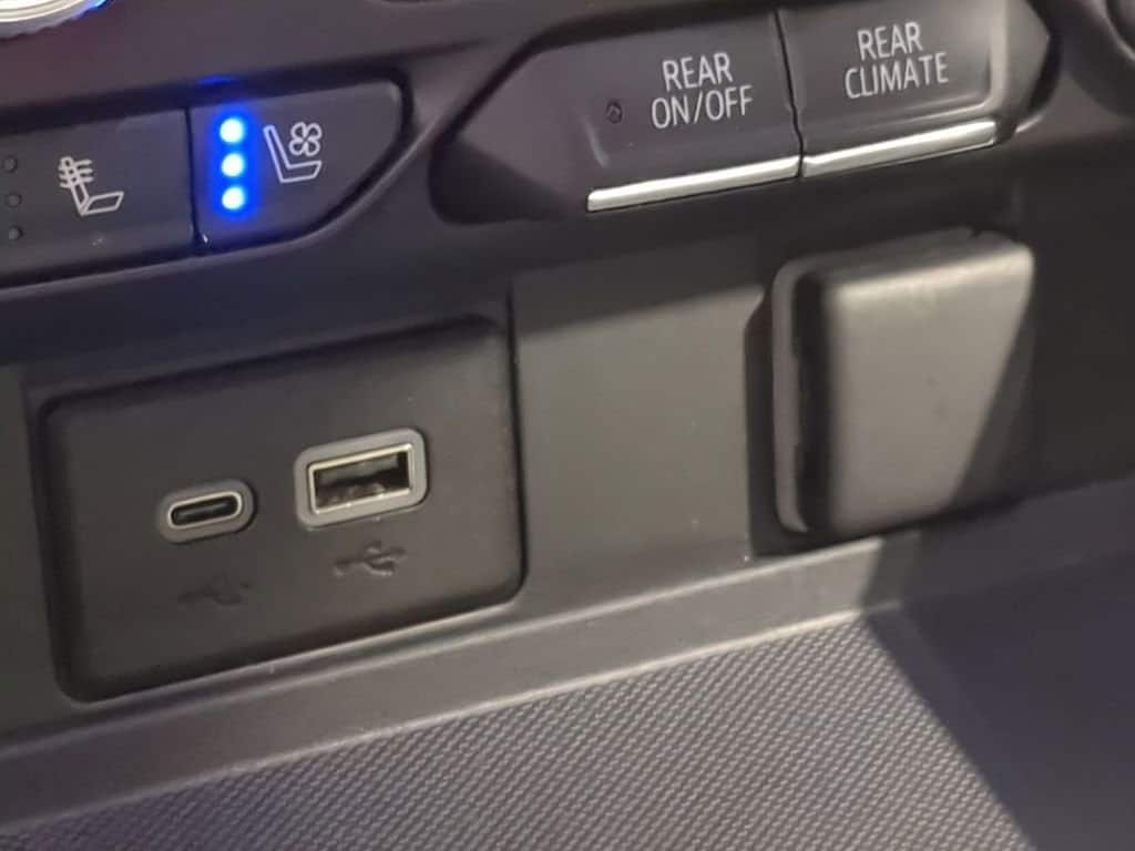 Thumbnail: 2023 GMC Yukon XL - 30