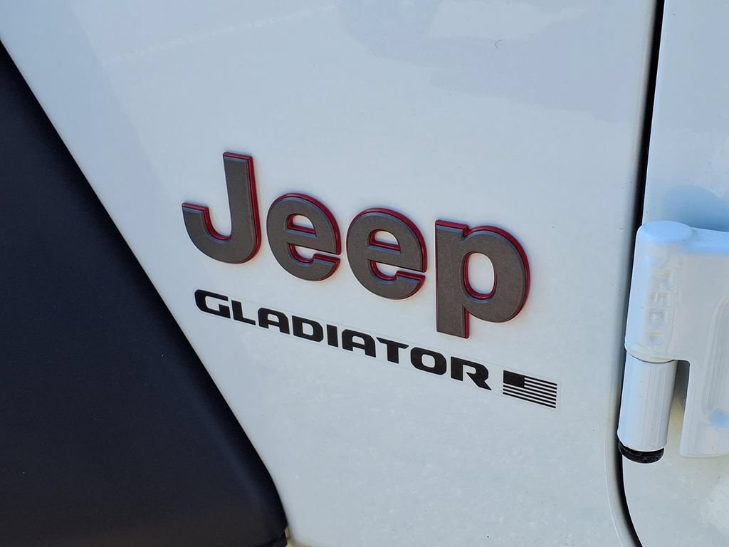 Thumbnail: 2024 Jeep Gladiator - 12