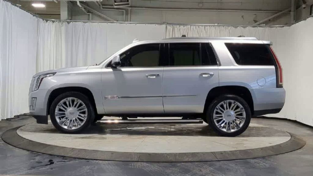 Thumbnail: 2015 Cadillac Escalade - 6