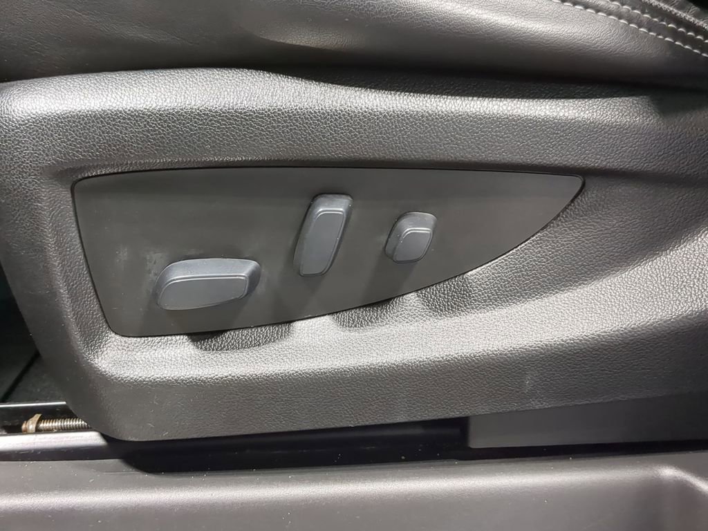 Thumbnail: 2020 GMC Yukon - 21