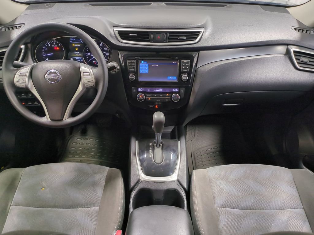 Thumbnail: 2015 Nissan Rogue - 17