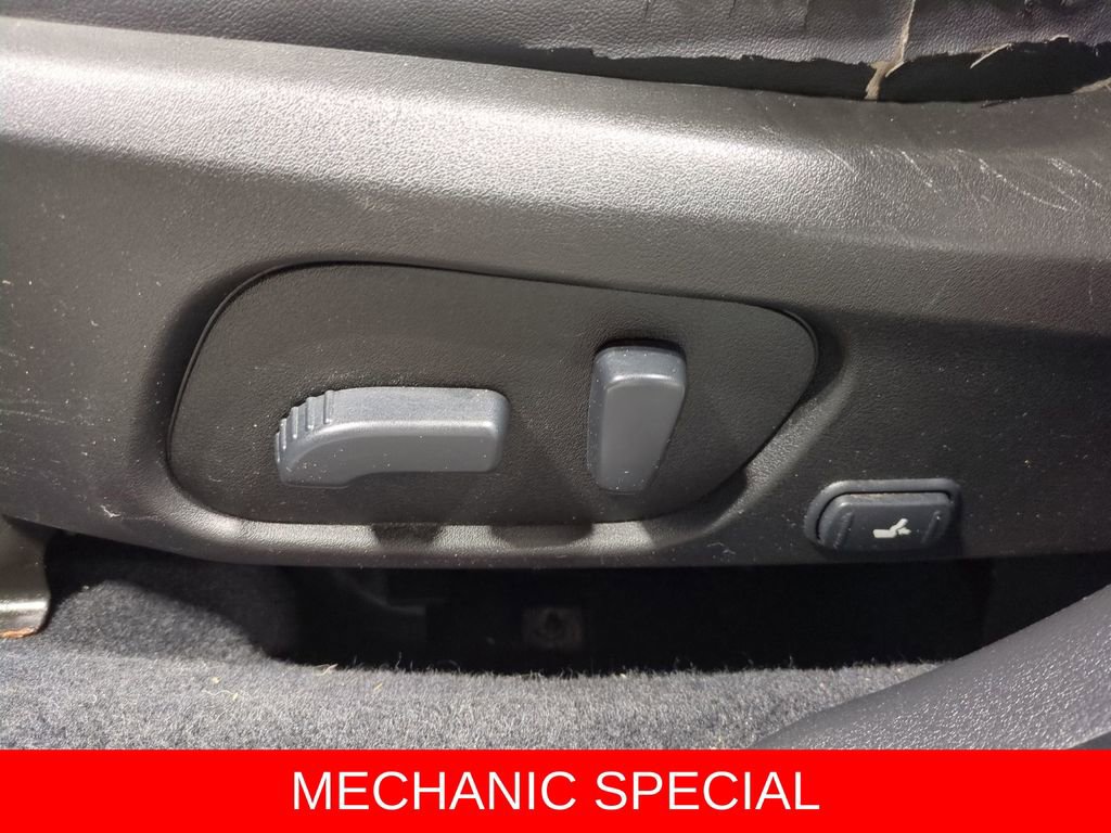 Thumbnail: 2014 Subaru Forester - 17