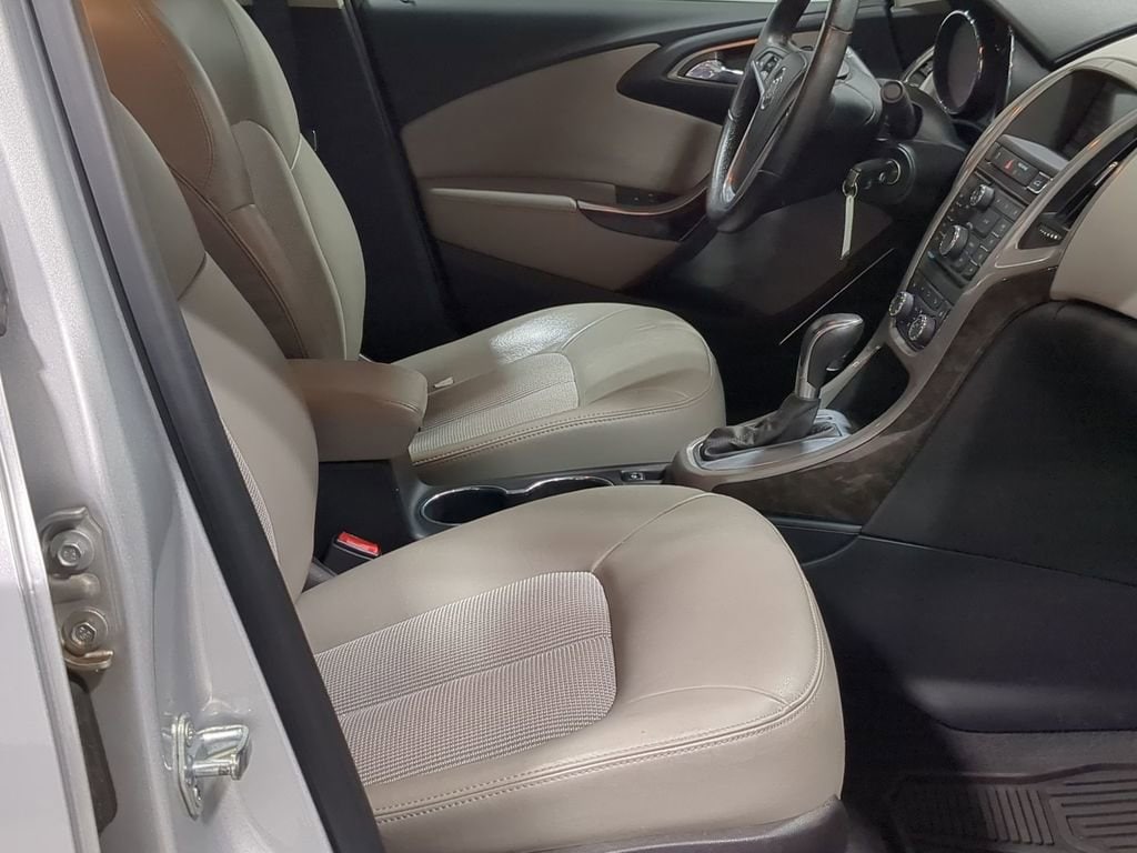 Thumbnail: 2016 Buick Verano - 32