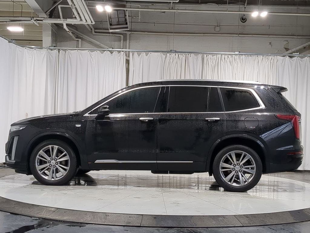 Thumbnail: 2023 Cadillac XT6 - 14