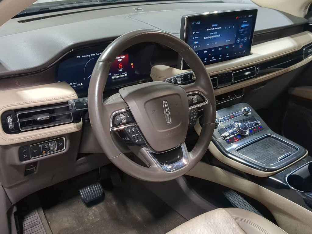 Thumbnail: 2023 Lincoln Nautilus - 10