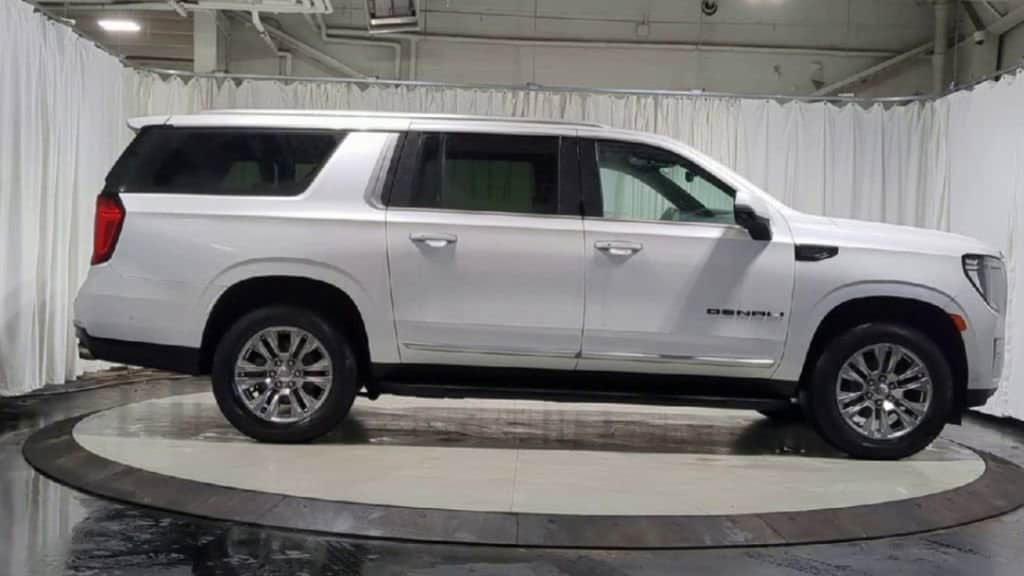 Thumbnail: 2024 GMC Yukon XL - 9
