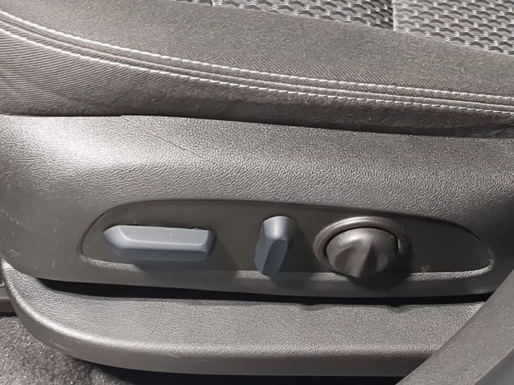 Thumbnail: 2023 GMC Terrain - 17