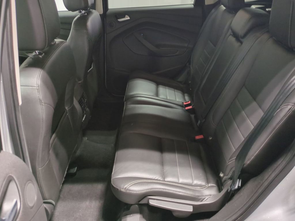 Thumbnail: 2015 Ford Escape - 23