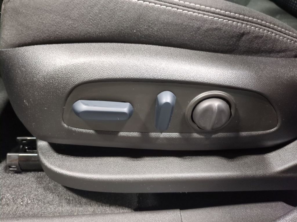 Thumbnail: 2023 GMC Terrain - 21