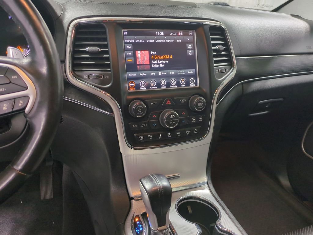 Thumbnail: 2018 Jeep Grand Cherokee - 27