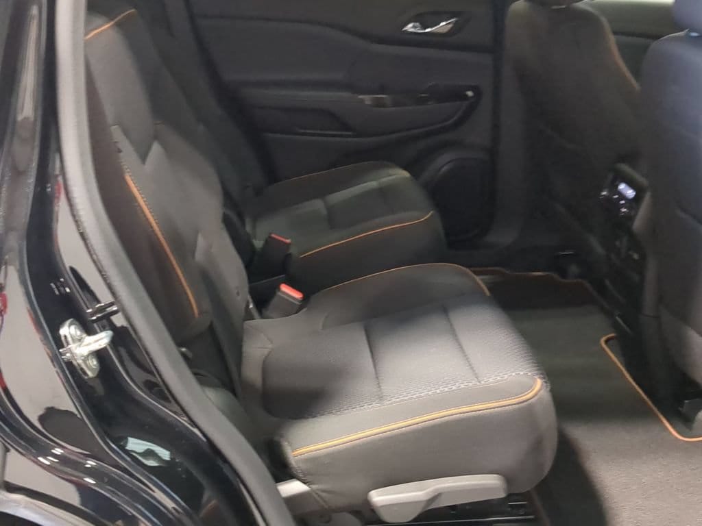 Thumbnail: 2023 GMC Acadia - 20