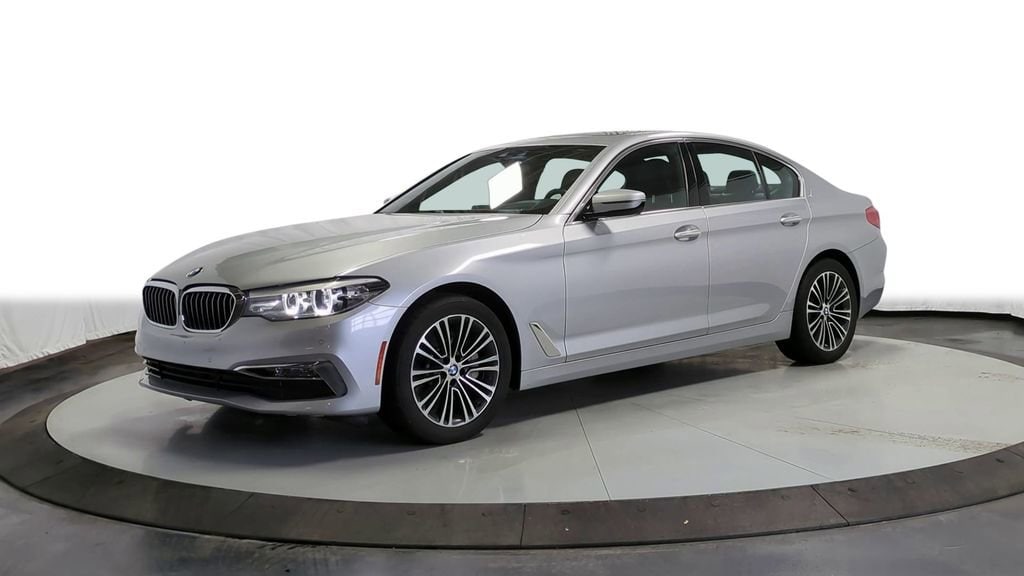 Thumbnail: 2018 BMW 5 Series - 5