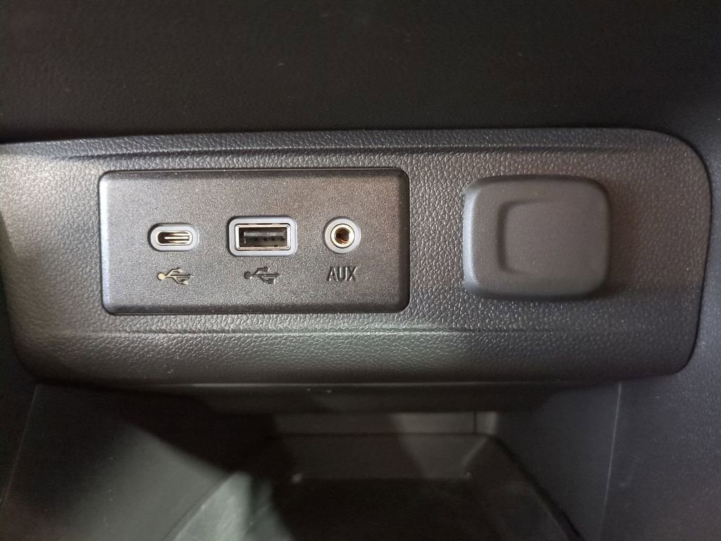 Thumbnail: 2022 Buick Encore GX - 37